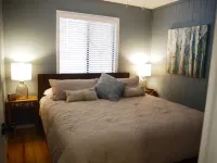 Peaceful fully renovated chalet in Lake Harmony, dog friendly!