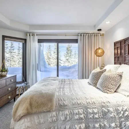Luxury 3br Deer Valley/Silver Lake Village Villa with Ski Out Access!