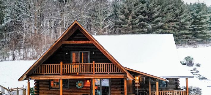 Private Estate, Indoor Pool, March Specials! Giant Game Lodge Hotels in Delaware County