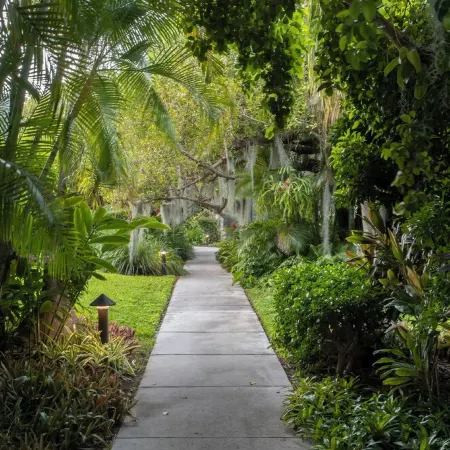 Panoramic 3BR/3BA Condo - Direct Beach Ocean Front