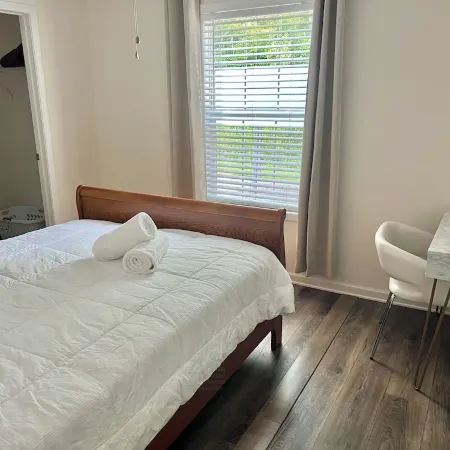 Beautiful, Cozy home in Concord providing a spacious & tranquil retreat