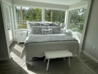 CHARMING WATERFRONT HOUSE, BOAT DOCK, 3 MILES TO OWA, 15 MILES TO ORANGE BEACH Hotels near Aaronville Park