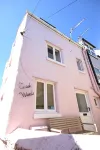 Tradewinds fisherman’s cottage, Brixham, great location with beautiful sea views Hotels in 