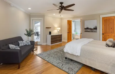 One Story Luxury near Hendersonville & the Biltmore!