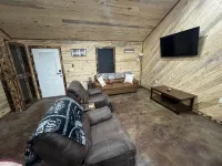 Minutes away from one of the greatest crappie fishing lakes in the world