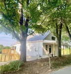 Pretty Cabin Right Next to Dale Hollow State Park Entrance! with Boat Parking. Hotels in Cumberland County