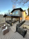 *New 3BR/2BA* ~ 200 ft Lake Frontage ~ Lakehaven