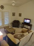 Cozy Comfortable Condo 2/2 No Chores