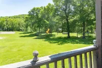 Hideaway in the Millville Valley