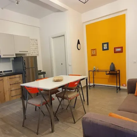 Complete apartment adjacent to historic center