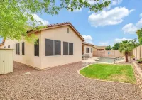 Spacious 4 bed🏡 Sparkling Pool💦 Game Room🎮 Pool Table🎱 Arcade🕹 Sleeps 18 Hotels near Metro by T-Mobile