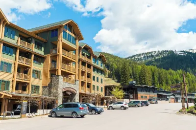 Ski in-Ski out Morning Eagle 3-bedroom condo in Whitefish 와이트피쉬 레이크 골프 클럽 주변 호텔