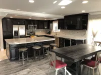 Walk to Beach & Harbor 1 - Lantern District