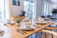 Gorgeous Lake View! HotTub & FirePit & Lake access & King beds