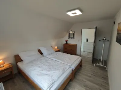 Modernes Ferienappartment im Herzen Ostfrieslands Hotels in der Nähe von Ev.-ref. Kirche Bedekaspel