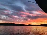 Waterfront Cozy Cottage