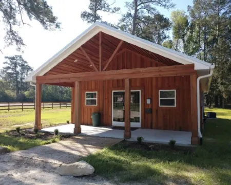 Newly constructed waterfront cabin C1 with pond and Trinity River views Hotels in Trinity County