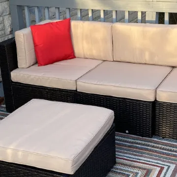 Relax, min from Louisville, Pet friendly, Entire house- fenced in backyard.