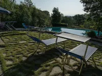 Farmhouse in the greenery of the Tuscany countryside with private pool and view ムルロのホテル