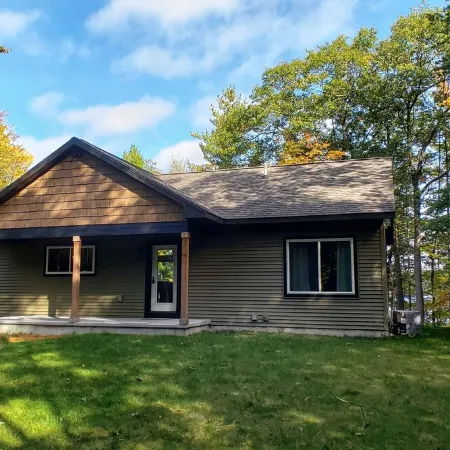 4-Bedroom Lakehouse minutes away from downtown Minocqua