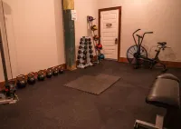 Large Studio Suite in the Middle of Downtown JC