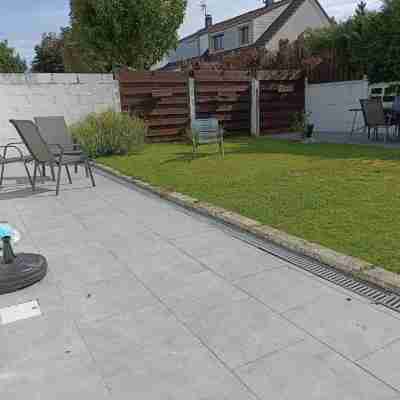 Les Hauts de Cambrai Hotel Exterior