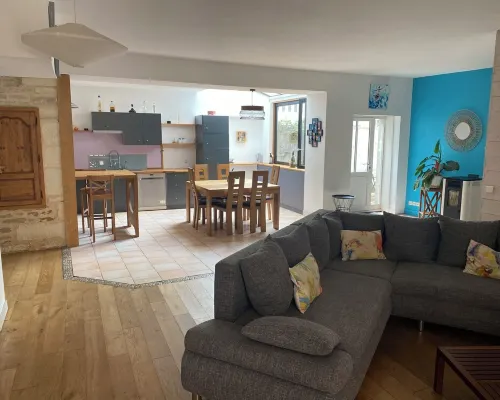 LA Maison DU Dauphin Hotels in Marans