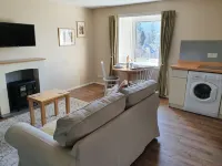 Beautiful views, walking distance to town