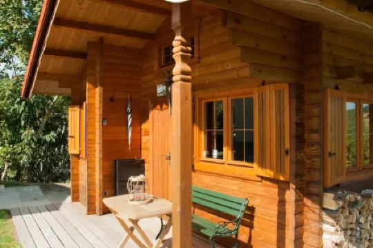 Gemütliches Blockhaus auf Schönem Campingplatz