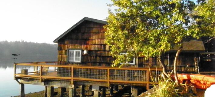 Charming Beach Cabin Nestled in Quartermaster Harbor Hotéis em Vashon