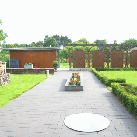 Central, quiet, vacation ambience, near Cologne Trade Fair & Mediterana
