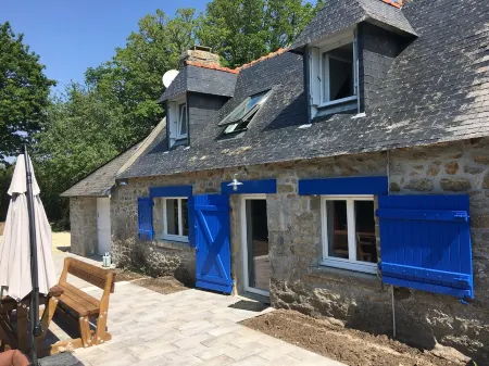 Penty: Direct access to the beach 350m (800m2 enclosed garden)