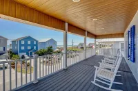 OCEANVIEW - WALK TO TOWN TO AVOID THE TRAFFIC, HOT TUB & HEATED POOL