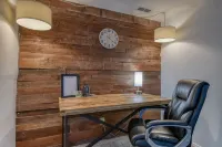 Charming House in Colorado Springs w/Private yard