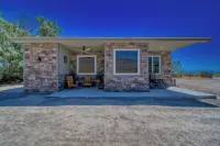 Stunning New House by Death Valley, Amazing Views!