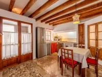 HOUSE WITH CHARM AND PARKING IN THE CENTER OF ARTÁ, SMALL POOL AND SOLARIUM Hotels in Arta