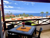 Luxurious apartment with fantastic ocean view, directly on the beach