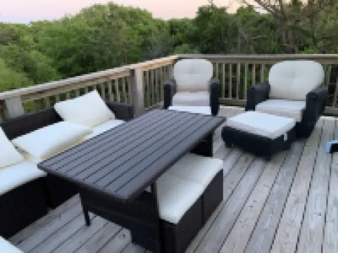 A private, wooded home in Emerald Isle, NC, 5th row from the beach (5 min walk)