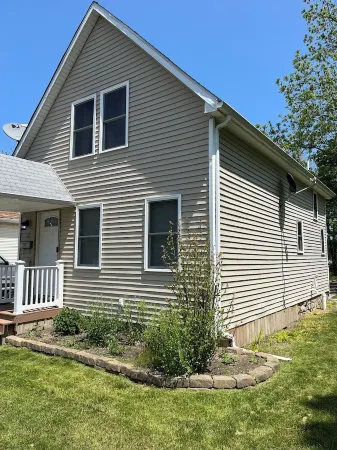 Charming Lancaster Home with Modern Amenities Отели в г. Ланкастер