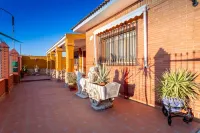 House Ludima in Fuentes de Andalucia, 40 min from Sevilla and 50 min of Cordoba