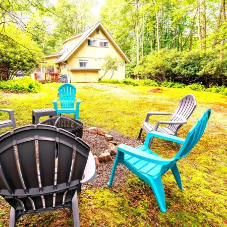 Hidden Gem by Lake Naomi Your Poconos family escape.