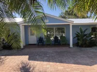 POOL VIEW  V6 Luxury 2 bed 2 bath VILLA   Walk to beach  DAILY  WEEKLY SPECIALS