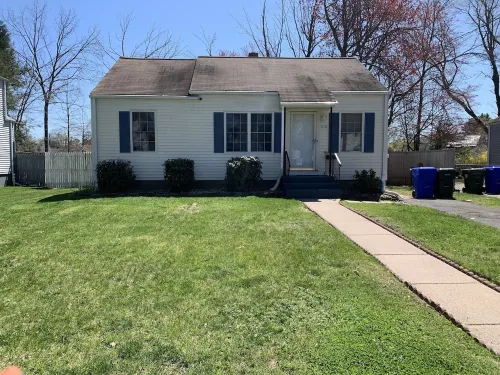New!Quaint & Convenient Hideaway: Great Location