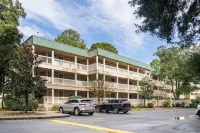 Dreamy HHI Retreat w/ Pool, Gym