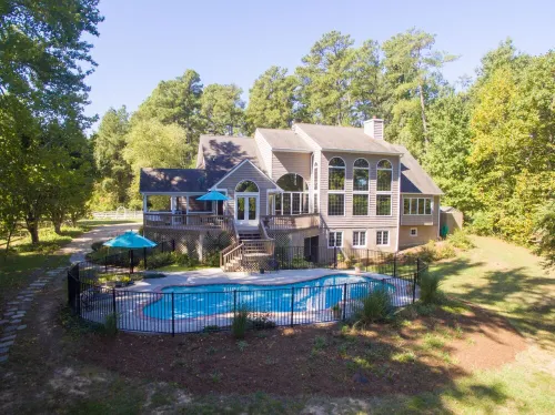 Waterfront Retreat w/ Pool, Hot Tub, Dock & Sand Beach. Relax & Enjoy the Rivah!