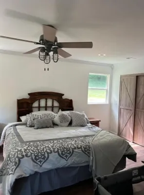 Hampshire Estate-Songwriter’s escape-Hot Tub