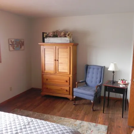 Walking distance to downtown Fish Creek, DC Auditorium and Peninsula State Park.