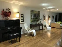 Coco Beach Villa - Tropical Beachfront Haven