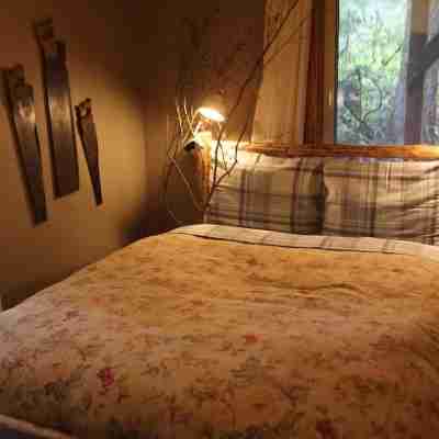 Amazing Government Camp Cabin Short Walk to SkiBowl or Downtown Rooms