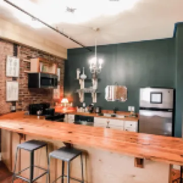 Southside Condo in the Thick of It, Sleeps 4